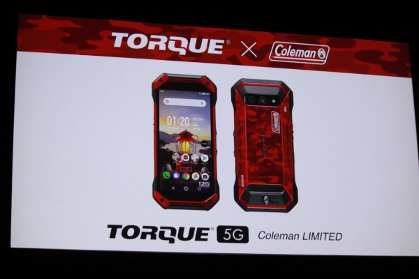 コールマンとコラボしたau向けタフネススマホ「TORQUE 5G Coleman