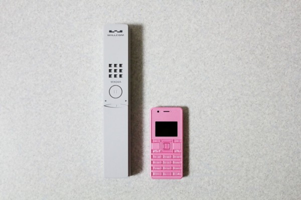 フリスクサイズの極小PHS「ストラップフォン2 （WX06A）」を開封