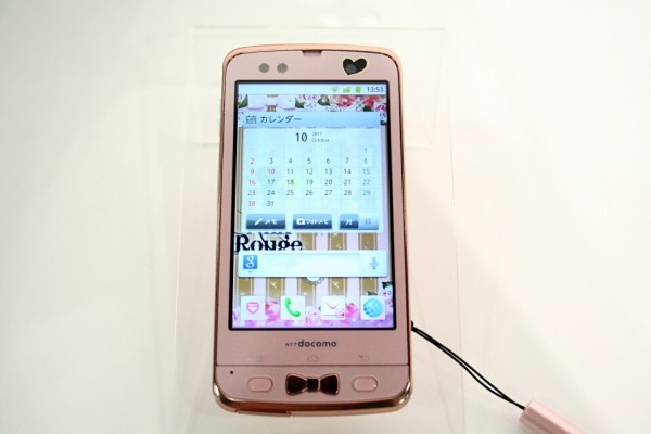 NTTドコモ、Popteenとのコラボスマホ「F-03D Girls'」を1月20日