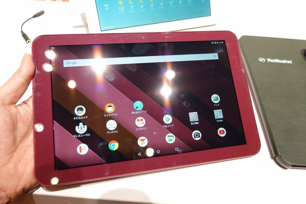 KDDIのau向け10.1インチタブレット「Qua tab QZ10」を写真と動画で紹介