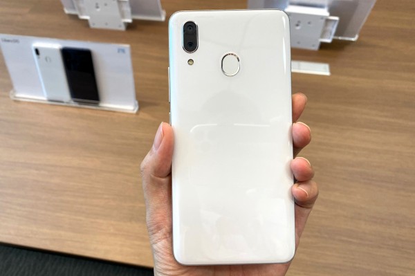 ワイモバイル向け低価格なエントリースマホ「Libero S10」が発表！縦長