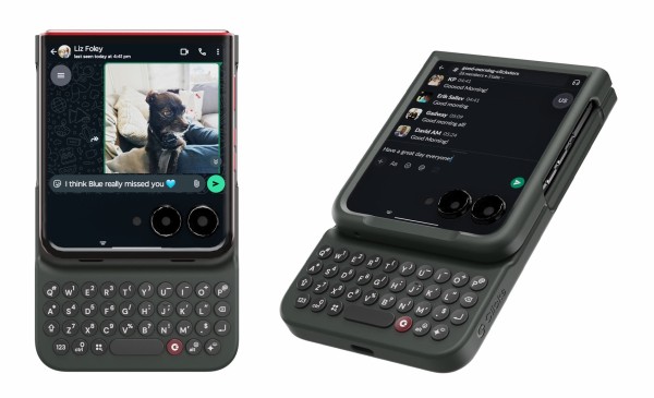 Clicks キーボード Moto Razr 60 Ultra用 Clicks Keyboard transforms the new Motorola Razr Ultra | Clicks