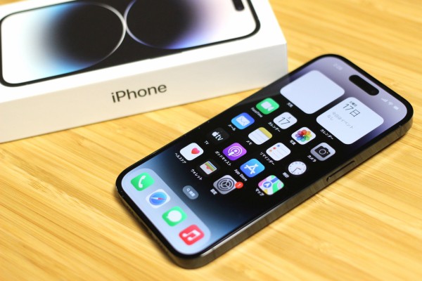 新開発SoCのA16や新機能のDynamic Islandを搭載した新スマホ「iPhone