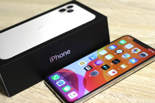 携帯電話/スマホ iPhone11 史上最重量226gなヘビー級スマホ「iPhone 11 Pro Max」を購入したので