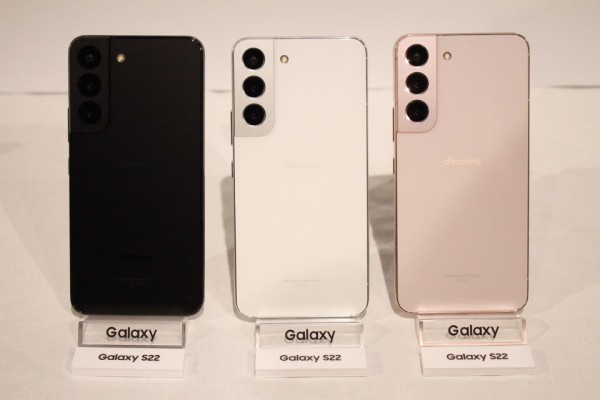 最新フラッグシップスマホ「Galaxy S22」を写真と動画で紹介！NTT