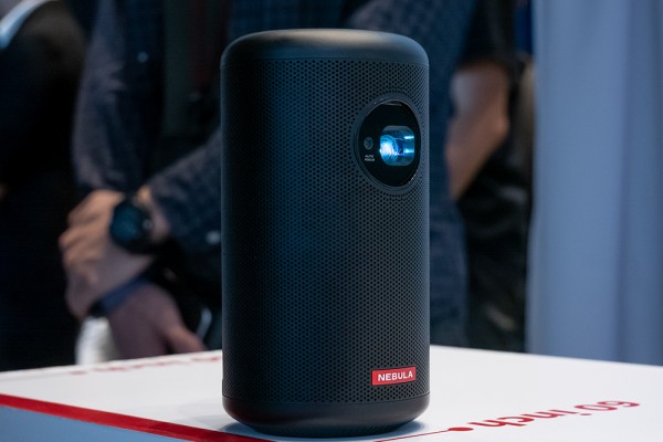 Anker nebula capsule Ⅱ Android TV搭載 auコラボ第10弾！ Android TV 9.0搭載モバイルプロジェクター