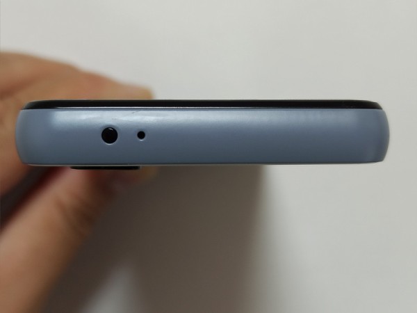 必要十分の機能を小型な縦長5インチに詰め込んだSIMフリースマホ