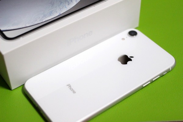 期間限定値引き/美品/作動品/iPhoneXR/128GB/xr/docomo/ ドコモ認定リユース「iPhone XR」7月11日に値上げ、割引増の