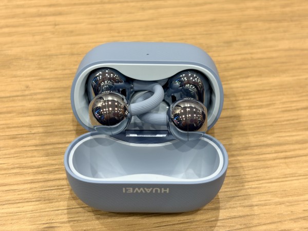 イヤーカフ型オープンイヤー完全ワイヤレスイヤホン「HUAWEI FreeClip