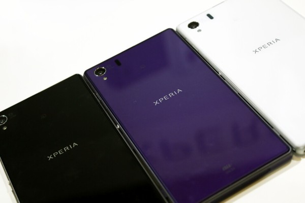 KDDI、au向けスマホ「Xperia Z1 SOL23」にホワイトバランス調整機能対応などのソフトウェア更新を提供開始！STAMINAモードや伝言メモは来月対応へ  : S-MAX