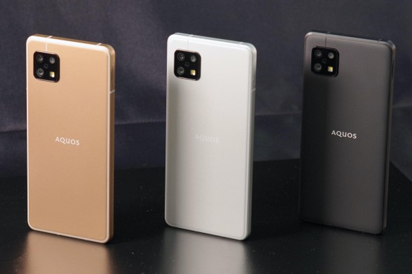 5G対応スタンダードスマホ「SHARP AQUOS sense6」のメーカー版