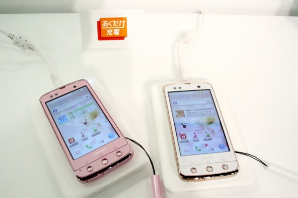 防水機能やおくだけ充電に対応した女子力アップのエレガント