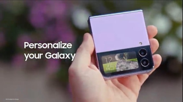 携帯電話フリップ4 Samsung、新フォルダブルスマホ「Galaxy Z Flip4」を発表