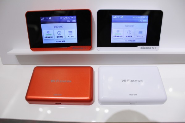 コンパクトでポップなカラバリのドコモ向けクワッドバンドLTEモバイルWi-Fiルーター「Wi-Fi STATION HW-01F」を写真と動画でチェック【レポート】  : S-MAX