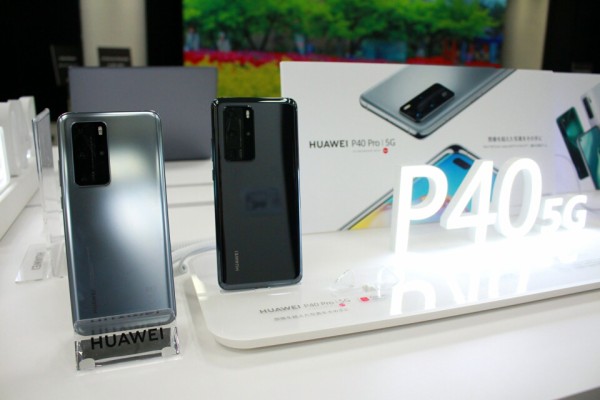 ファーウェイの最新フラッグシップスマホ「HUAWEI P40 Pro 5G」を写真