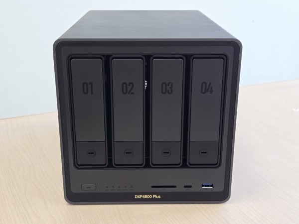 スマホで簡単設定できて大容量保存＆バックアップに便利！一般販売を