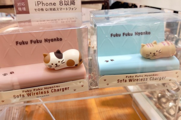 ラインニャップも充実！かわいすぎる「Fuku Fuku Nyanko（ふくふくにゃんこ）」のワイヤレス充電器各種をまとめて紹介【レビュー】 :  S-MAX