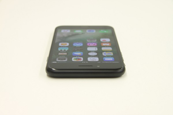 アップルの新スマホ「iPhone 7」を購入したので即開封！外観や同