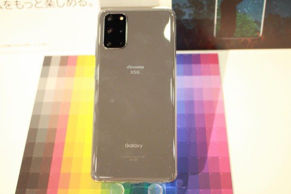 ミリ波対応の最新フラッグシップスマホ「Galaxy S20+ 5G」を写真で紹介