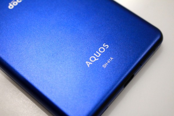 Aquos sense4 SH-41A ドコモ ブルー 限定色 31+4Fr6raYL._UF894,1000_QL80_.jpg