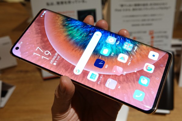 au向け5G対応スマホ「OPPO Find X2 Pro OPG01」を写真で紹介！高い