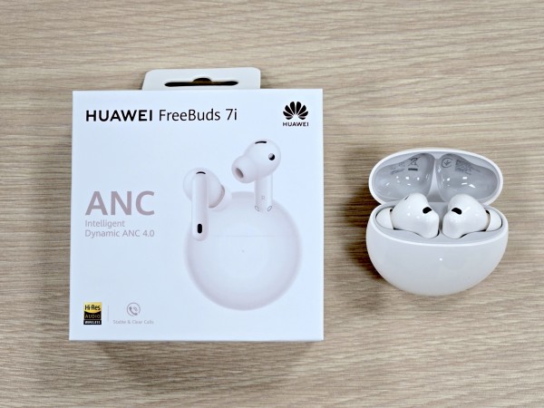 約1万円で強力なノイキャンと空間オーディオを搭載した完全ワイヤレス