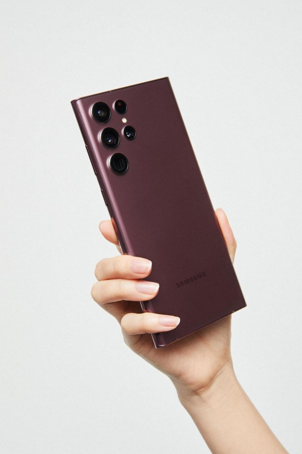 新プレミアムスマホ「Galaxy S22 Ultra」の日本向け製品が発表！NTT