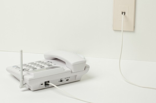 固定回線にもつながってさらに家の電話らしく！ウィルコムが