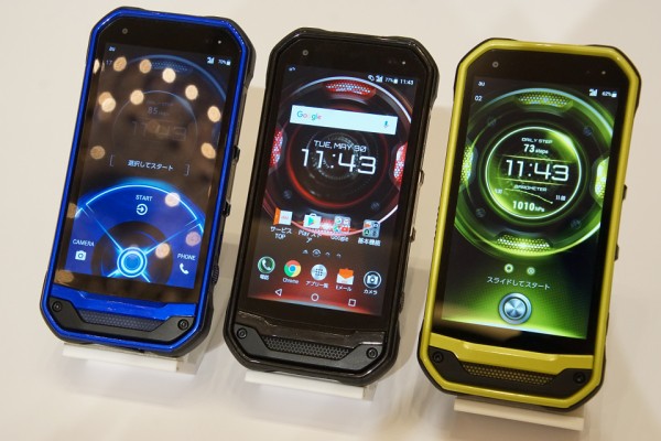 KDDI、堅牢性に磨きをかけてスペックもアップしたau向け超