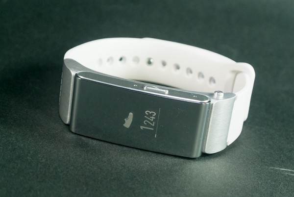 通話ができるウェアラブルデバイス！ファーウェイの「TalkBand