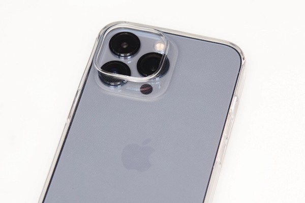 Appleの新型スマホ「iPhone 13 Pro」の新色シエラブルーを購入