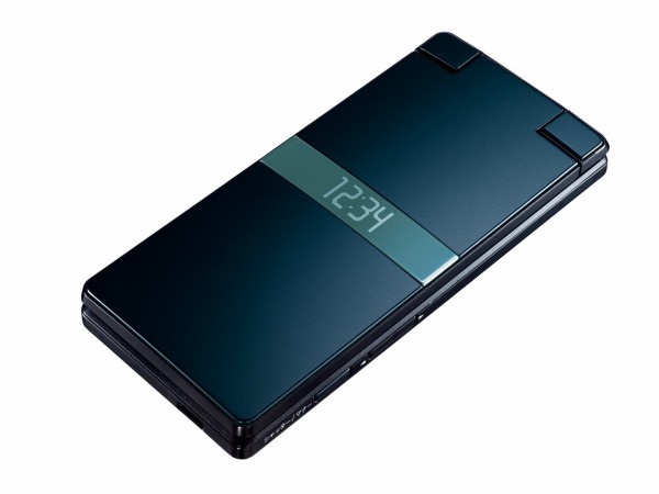 KDDI、au向けVoLTE対応Androidケータイ「AQUOS K SHF33」を発表！防水