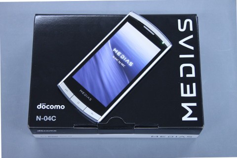 世界最薄7.7mm＋おサイフ＋ワンセグ＋赤外線！ドコモスマートフォン