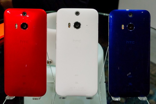 【新品未使用】au HTC J butterfly HTL23 Canvas 白 ムスビー｜未使用品HTC J butterfly HTL23 キャンパス 送料無料