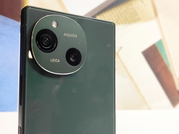 シャープの新フラッグシップスマホ「AQUOS R9」を写真と動画で紹介