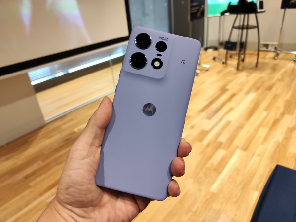 5Gスマホ「motorola edge 50 pro」の日本向けメーカー版に