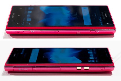 Xperia acroがHD液晶とデュアルコアになって登場！防水にも対応した