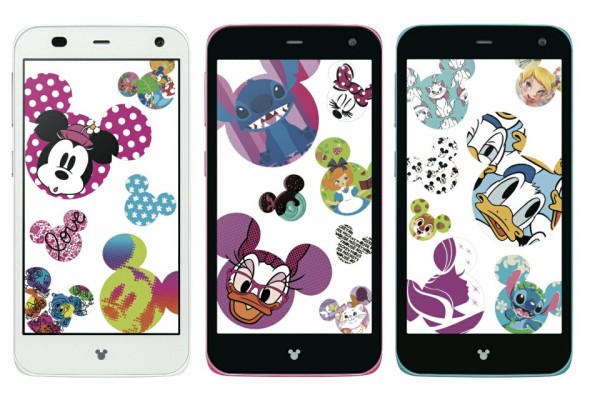 Nttドコモ 光るスマホピアスも同梱のポップでキュートなディズニースマホ Disney Mobile On Docomo F 03f を発表 下り最大150mbps対応クワッドバンドlteなどに対応 S Max