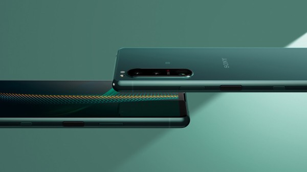 au向け5Gスマホ「Xperia 5 III SOG05」と「Xperia 1 III SOG03」に