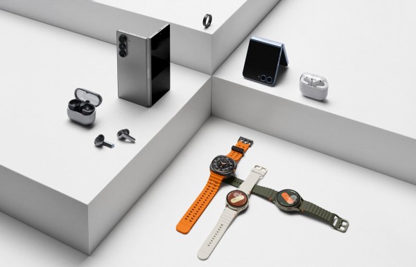 スマートフォン本体 Galaxy Z Fold6 512GB Buds3Pro + Watch 7 Samsung、Galaxy Z Fold6、Galaxy Z Flip6やGalaxy Watch Ultra