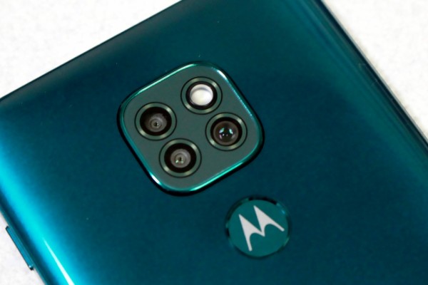 モトローラの2万円台のSIMフリースマホ「moto g9 play」のカメラ機能を