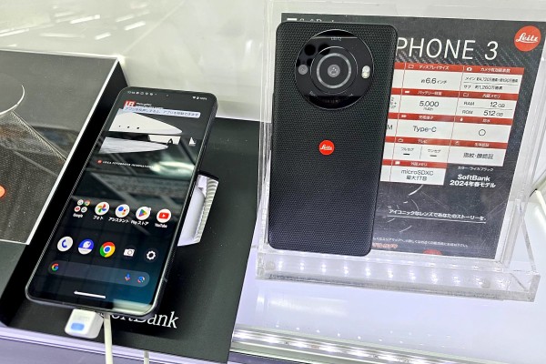 SoftBankが独占販売するLeica監修の1型センサーカメラ搭載で高