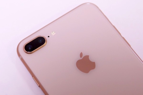 iPhone 8・8 Plusのカメラはソニー製センサー「Exmor RS for
