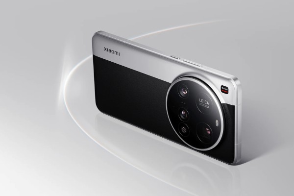 シャオミ、Leicaカメラ搭載の新プレミアムスマホ「Xiaomi 15