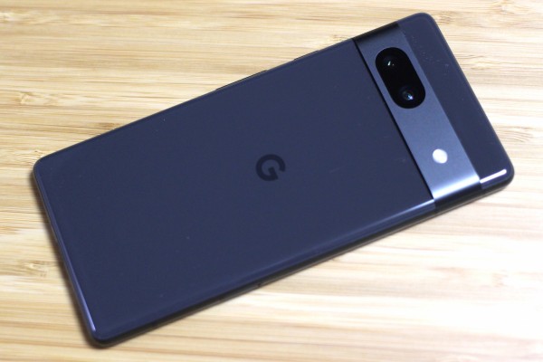 Googleの新スマホ「Pixel 7a」を外観や同梱品、基本機能を写真や動画で