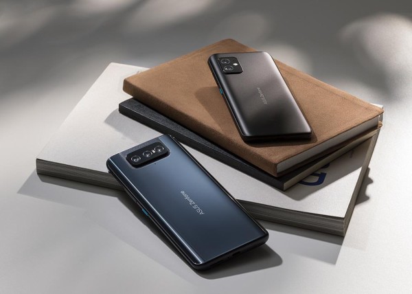 エイスースのフリップカメラ搭載の最新フラッグシップスマホ「Zenfone