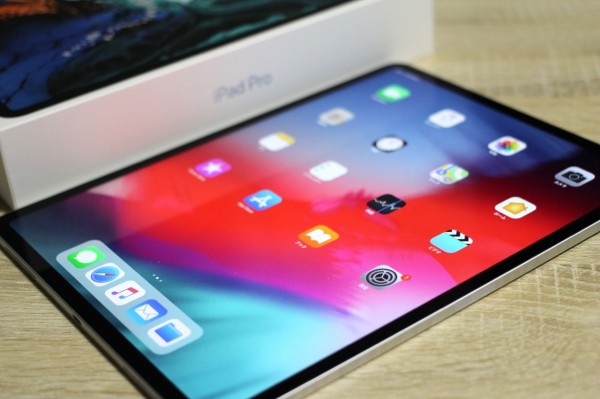 iPad Pro 12.9インチ(第3世代)　※外カメラ使用不可 iPad Pro 12.9インチ 第6世代 Amazon.co.jp: 【整備済み品
