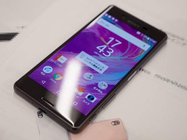 au向け最新エクスペリアスマホ「Xperia X Performance SOV33」を写真で