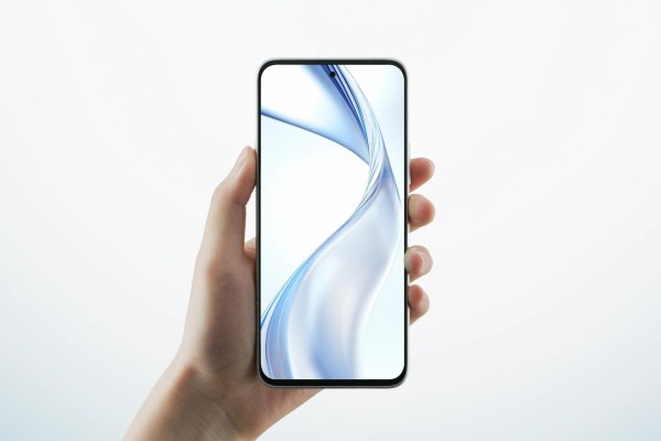 NTTドコモ、Dimensity 8350 Extreme搭載の新フラッグシップスマホ