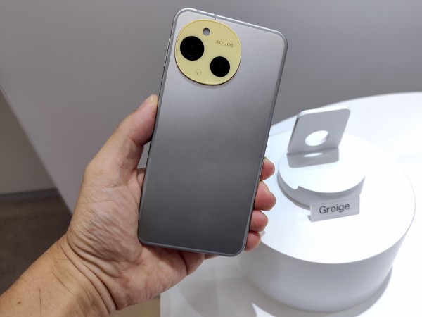 ちょっとアガる、どまんなか！もう一歩前に進んだシャープの新